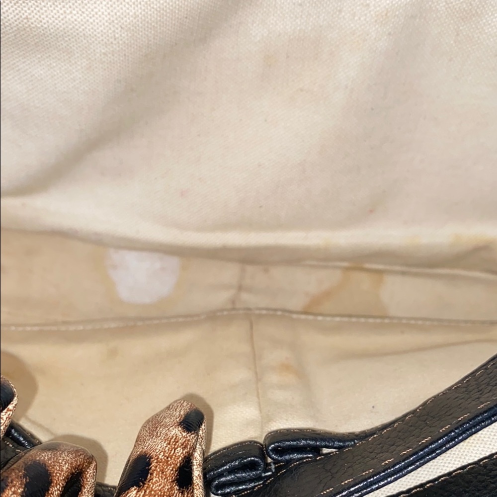 MCM Vintage Elegant Black Leather Shoulder Bag - Picture 7 of 14